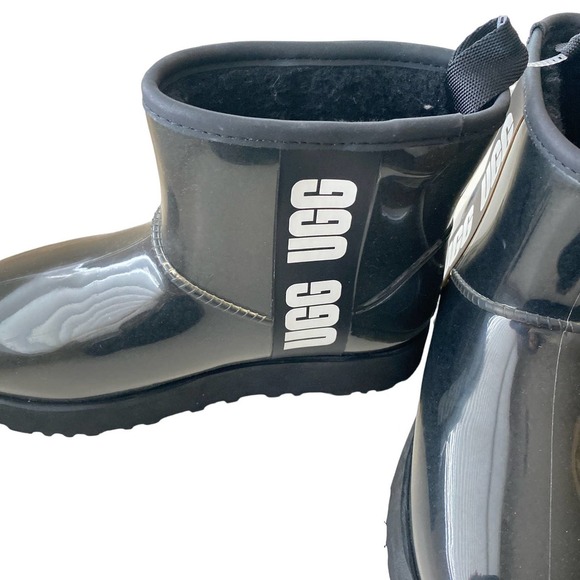 NWOT UGG Classic Clear Mini, Black, size 5 - Picture 4 of 12